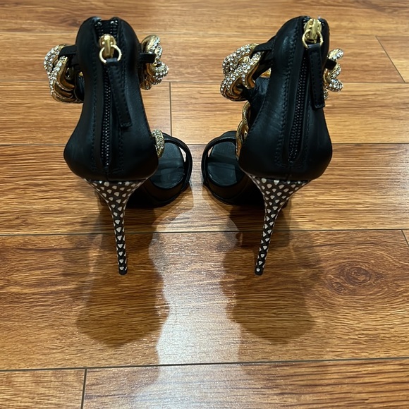 Giuseppe Zanotti chain heels - Picture 4 of 7